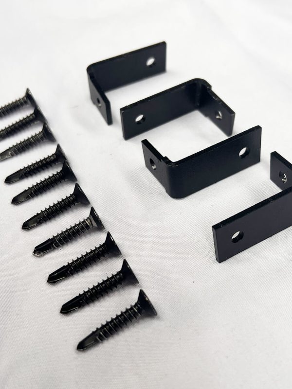 4x L Brackets & Screws
